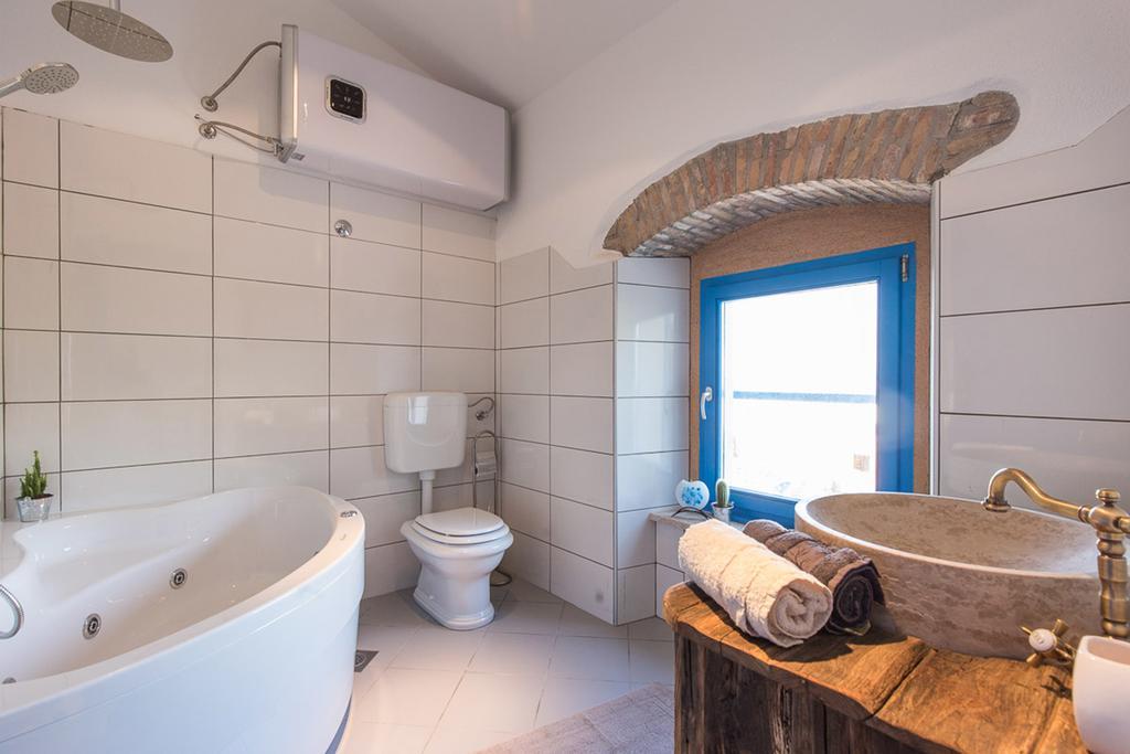 Villa Marevic Vrh  Экстерьер фото