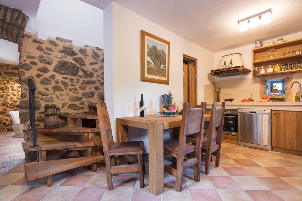 Villa Marevic Vrh  Экстерьер фото